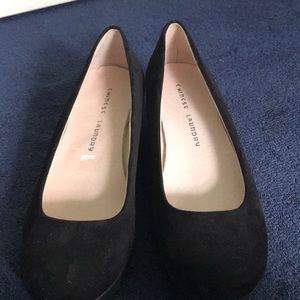NEVER WORN Chinese Laundry wedges